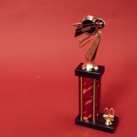 découvrez la liste complète des nominations aux emmy awards, les récompenses prestigieuses honorant l'excellence dans la télévision.