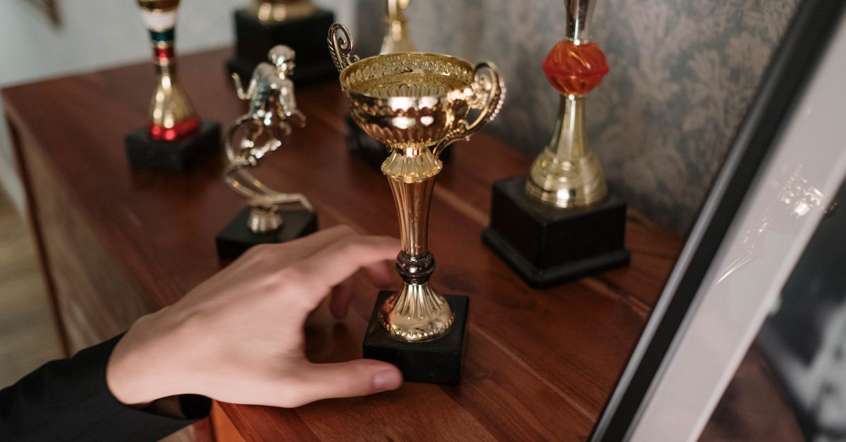 découvrez la liste complète des nominations aux emmy awards, mettant à l'honneur les meilleures performances et productions télévisuelles de l'année.