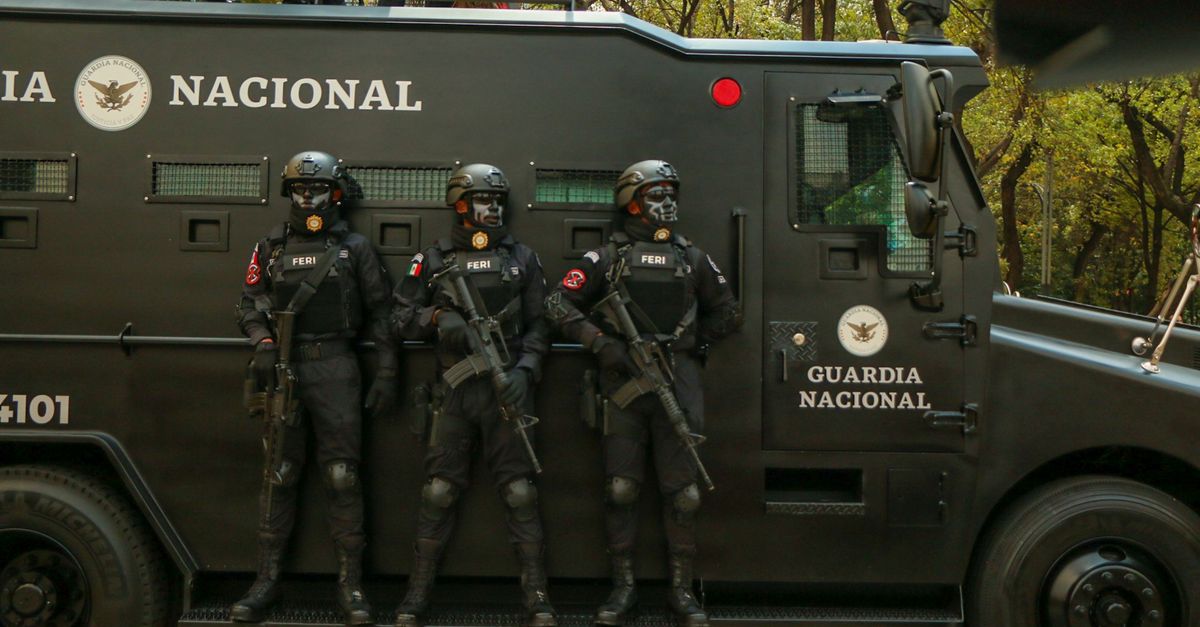 découvrez le gign, unité d'élite de la gendarmerie nationale française spécialisée dans les opérations spéciales, la lutte contre le terrorisme et les interventions à haut risque.