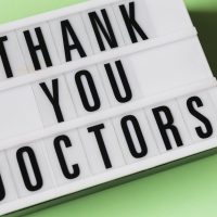 découvrez le pouvoir de la gratitude pour transformer votre vie, améliorer votre bien-être et cultiver des relations positives au quotidien.