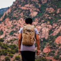 découvrez les meilleures randonnées pour tous les niveaux, explorez la nature et profitez d'aventures en plein air inoubliables.
