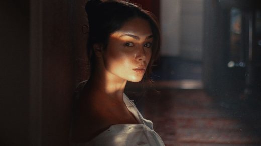 découvrez tout sur meghan markle, son parcours, son engagement et son rôle au sein de la famille royale britannique.