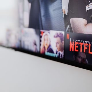 découvrez les meilleurs films à regarder sur netflix, sélectionnés pour vous offrir des heures de divertissement captivant.