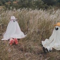 découvrez summerween, la fête estivale terrifiante alliant l'esprit d'halloween à la chaleur de l'été pour des célébrations inoubliables.