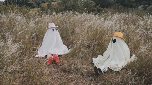 découvrez summerween, la fête estivale terrifiante alliant l'esprit d'halloween à la chaleur de l'été pour des célébrations inoubliables.
